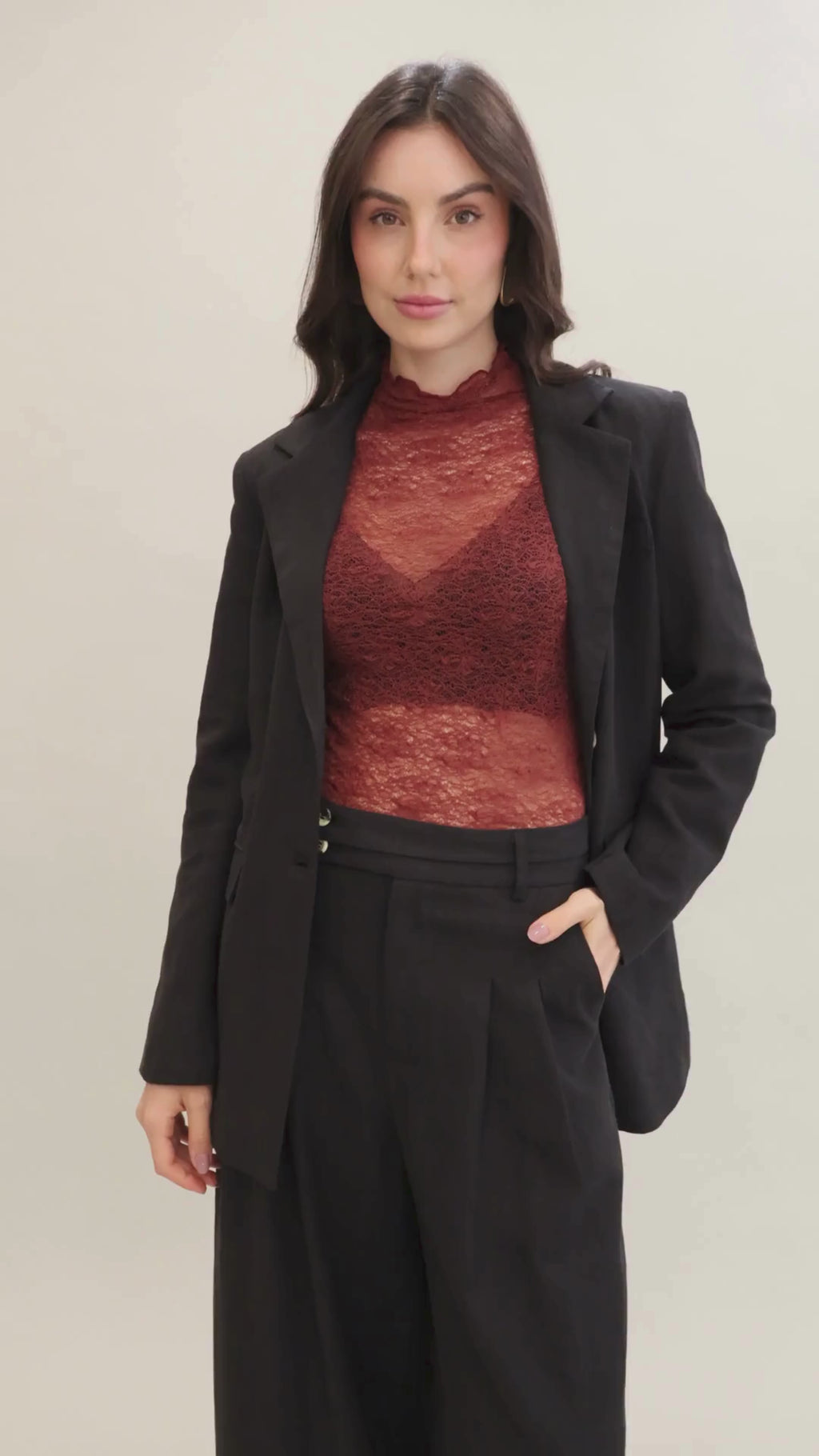 Blazer alongado alfaiataria com ombreiras