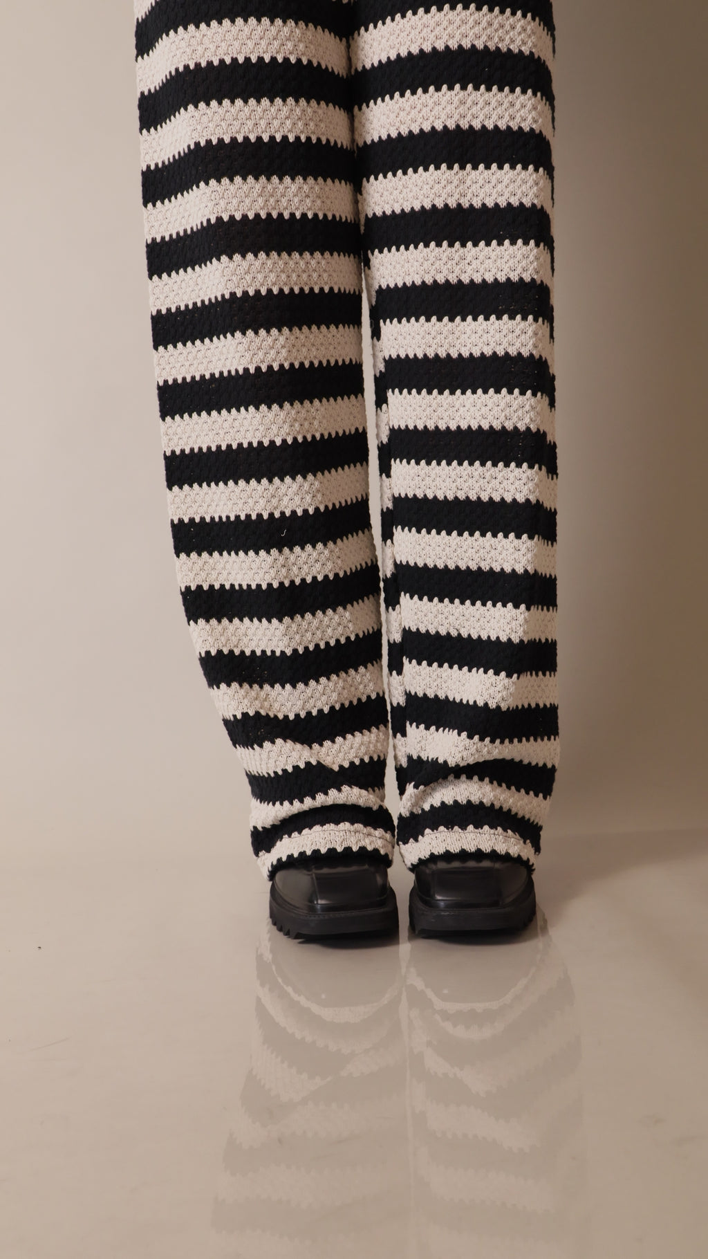 Calça listrada em tricot
