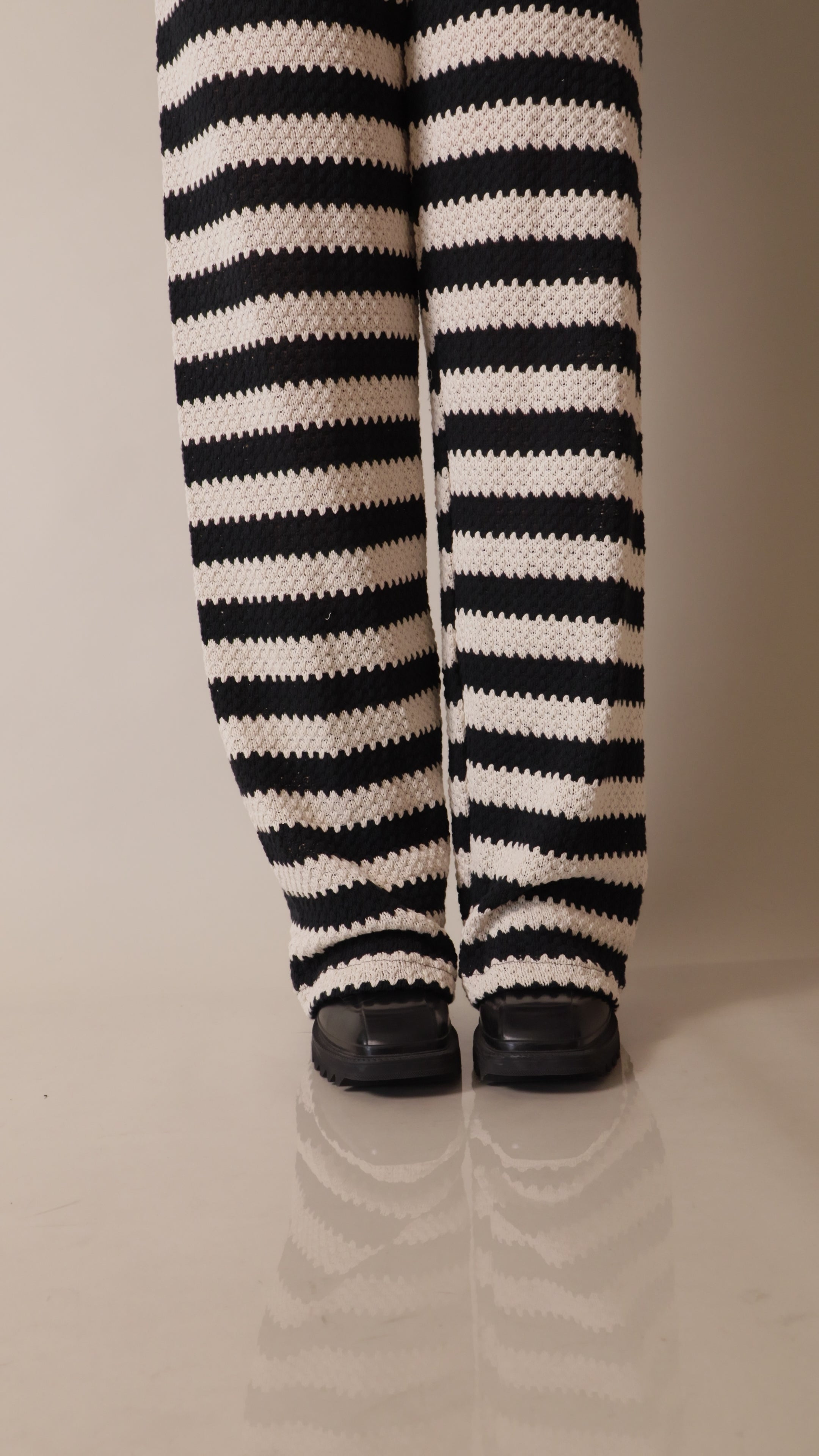 Calça listrada em tricot