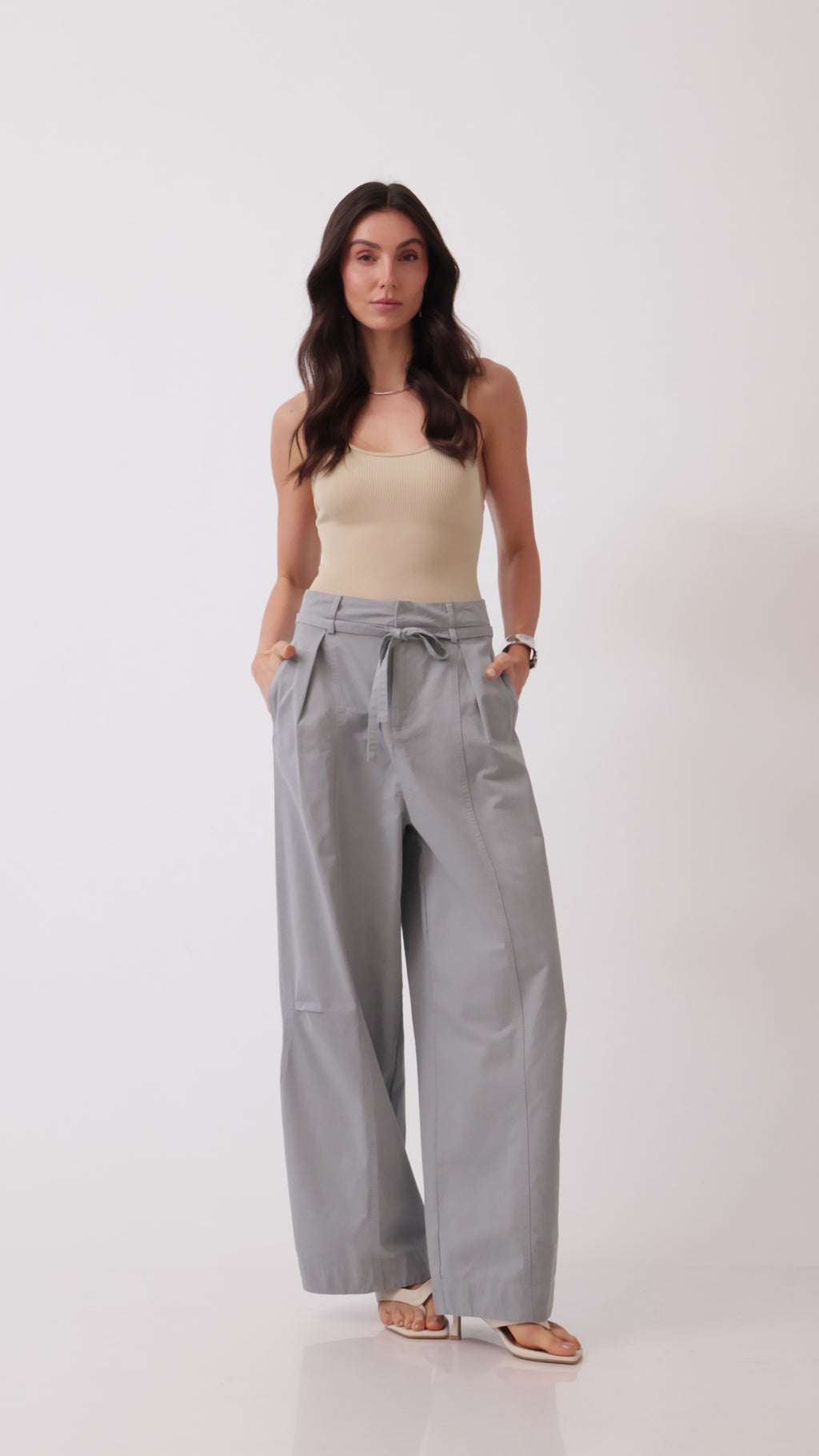Calça baggy em sarja
