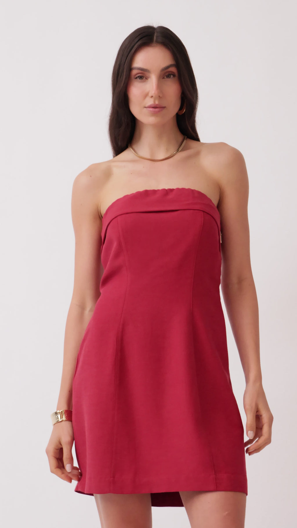 Vestido curto tomara que caia