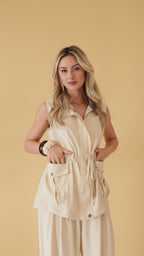 Calça pantalona com cintura alta