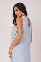 Vestido evasê regata azul - look completo