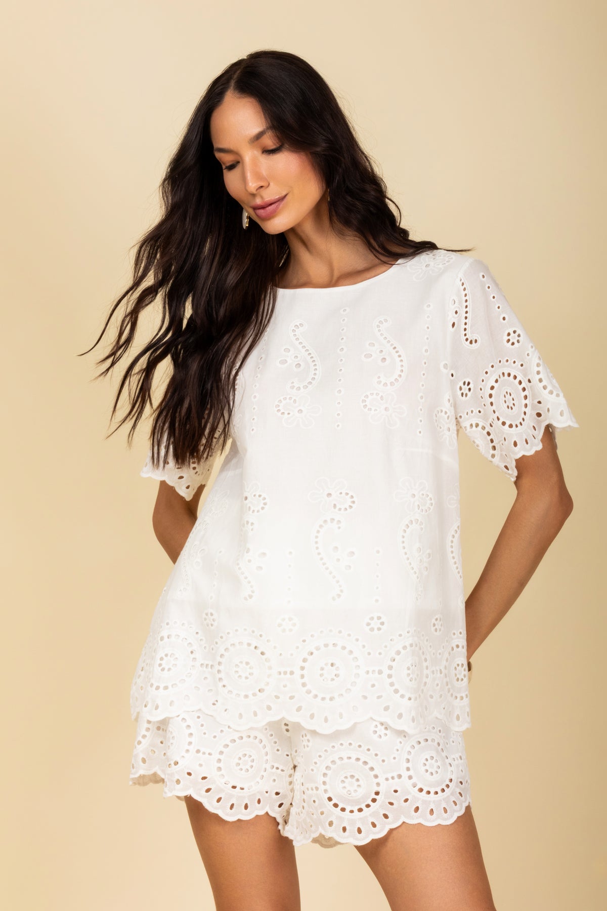 Conjunto short e blusa em laise - look completo