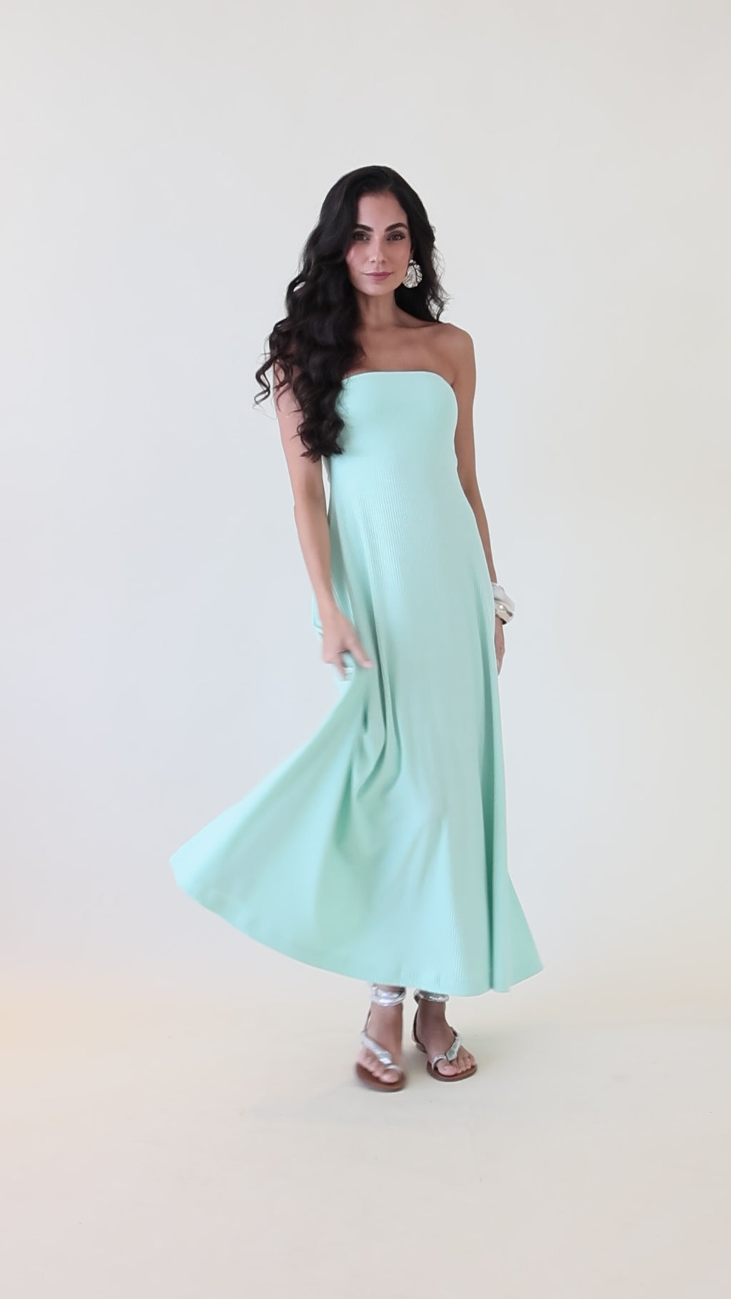 Vestido em malha sem alça