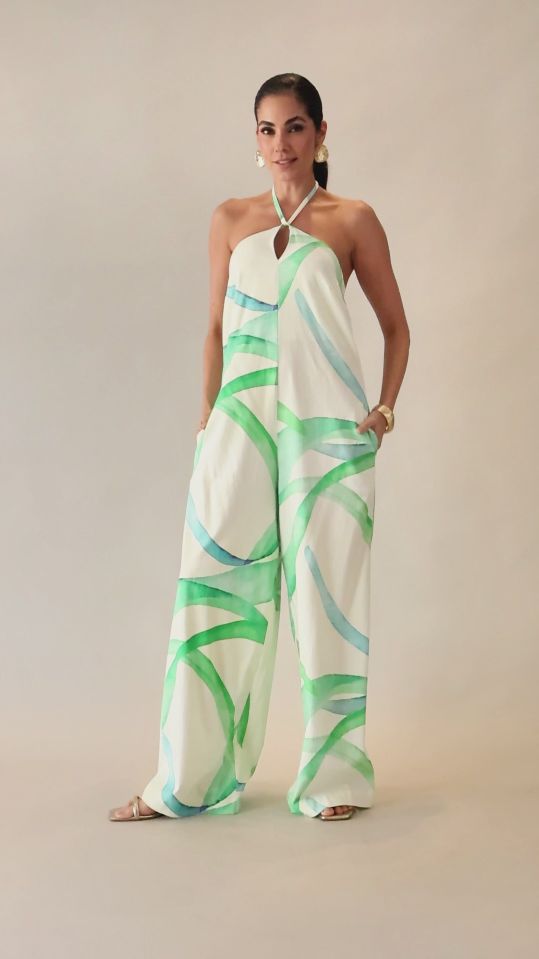 Macacão halter traços orgânicos