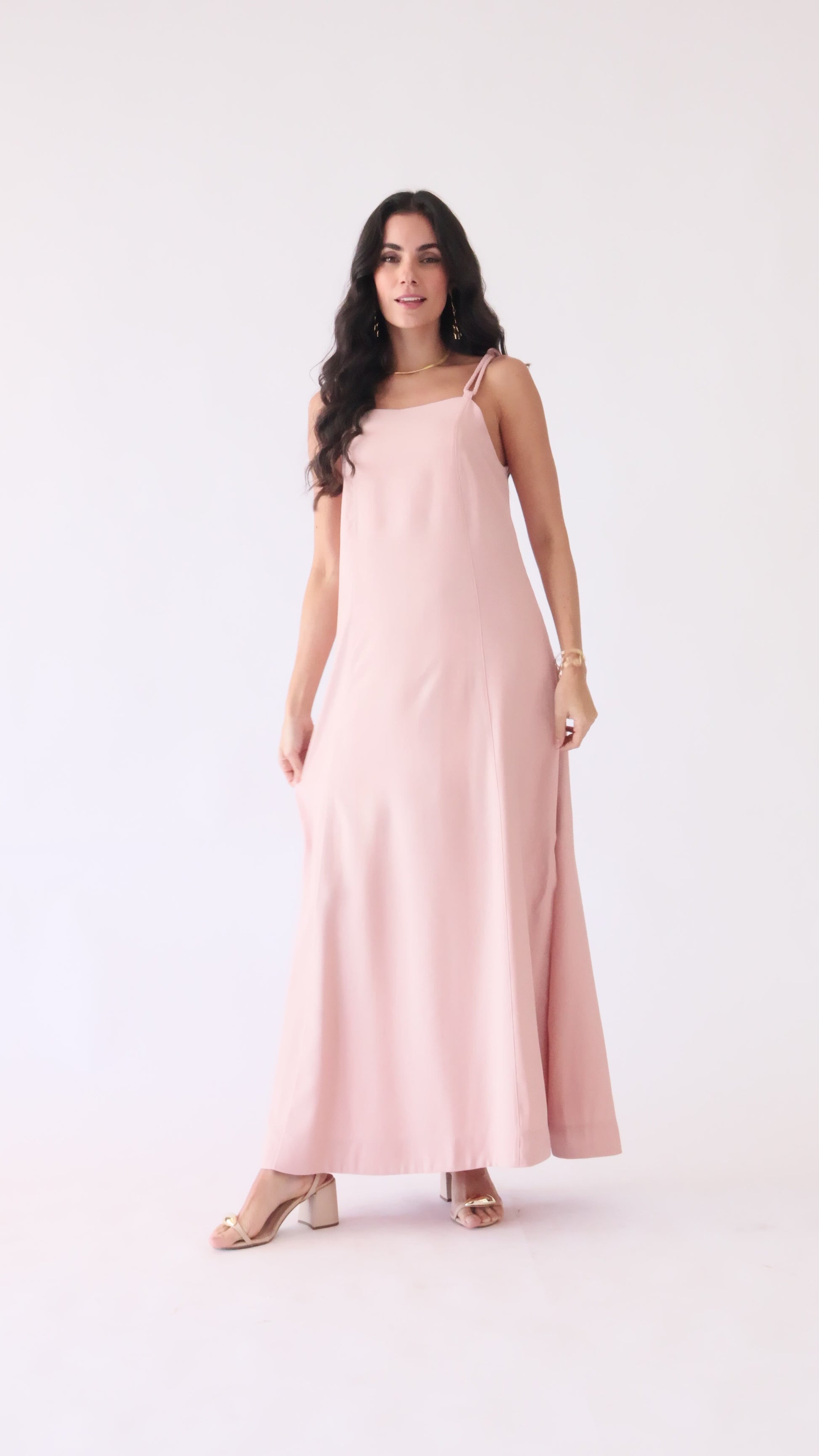 Vestido longo em viscose com alças