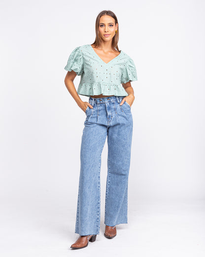 Blusa em laise com mangas bufantes verde