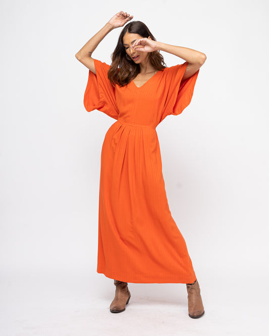 Vestido longo com pregas na cintura laranja