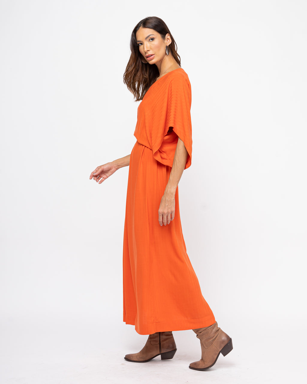 Vestido longo com pregas na cintura laranja