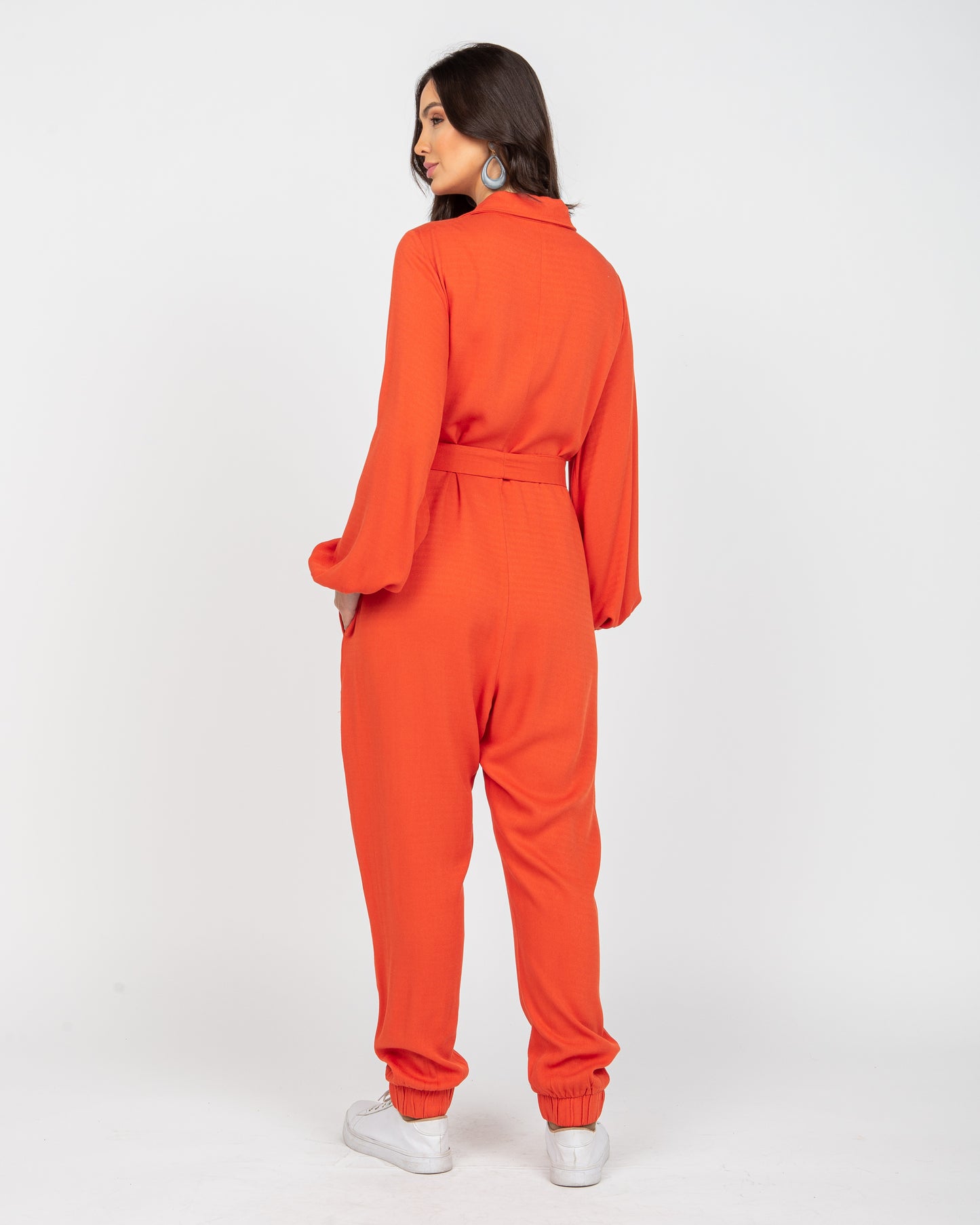 Macacão jogger em viscose maquinetada laranja