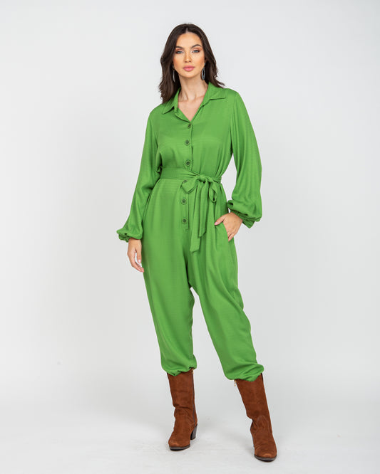 Macacão jogger em viscose maquinetada verde