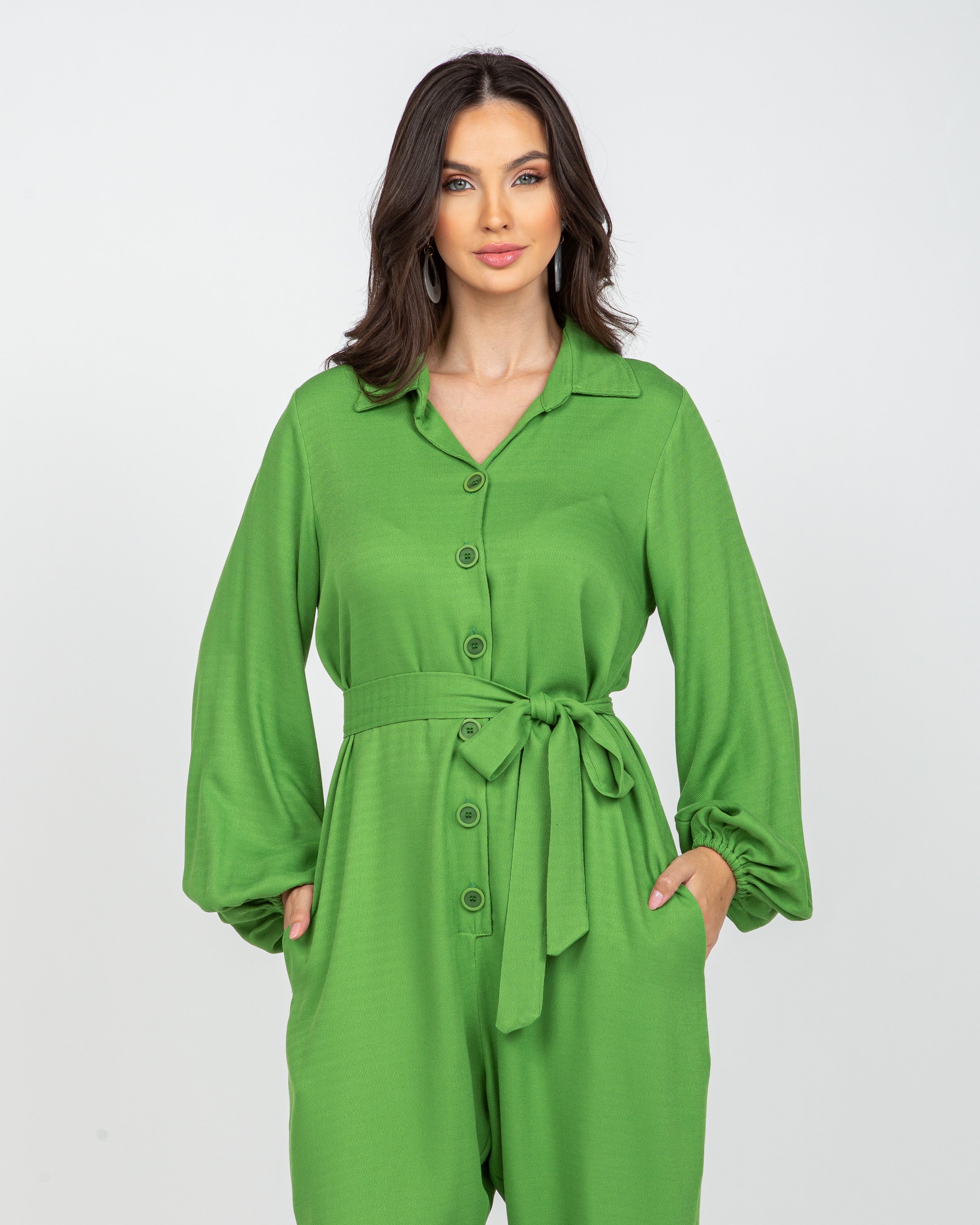 Macacão jogger em viscose maquinetada verde